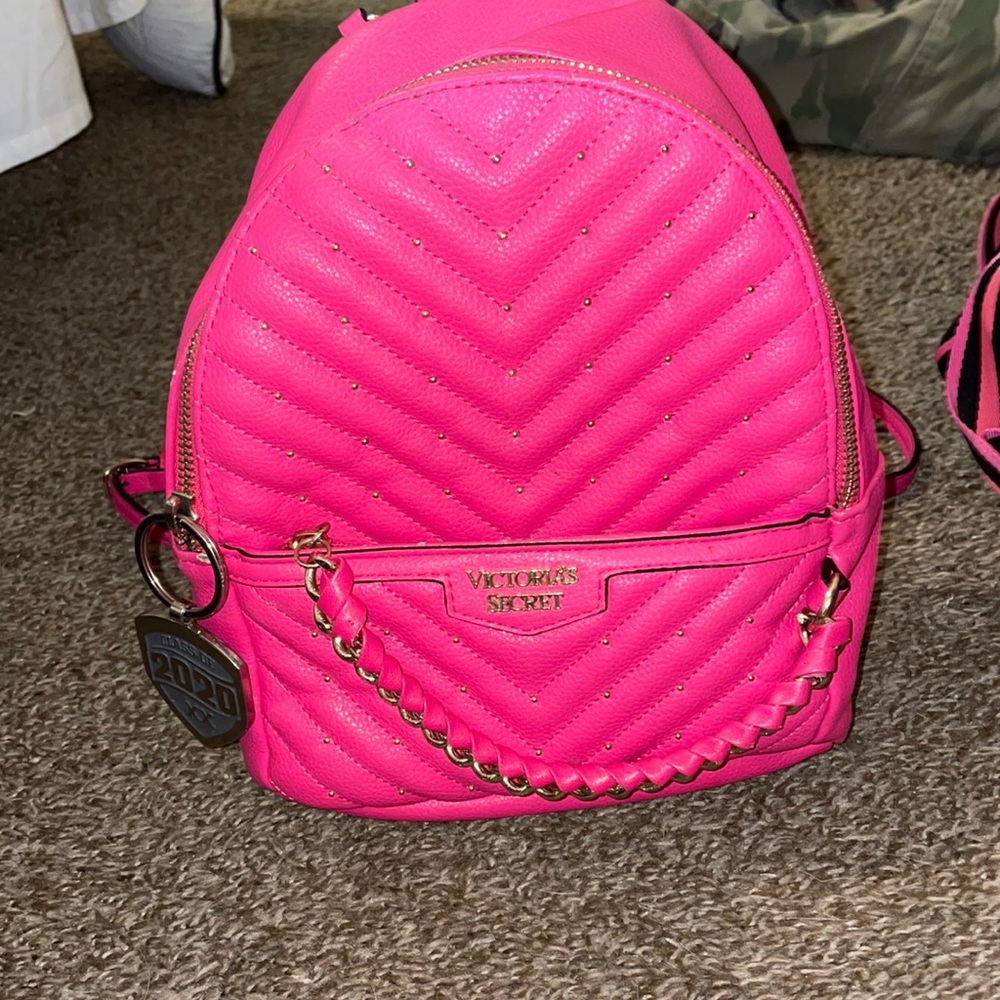 Victoria’s Secret pink bag